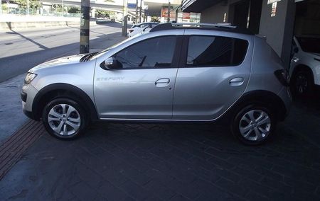 Stepway Dynamique 1.6 16V SCe (Flex)