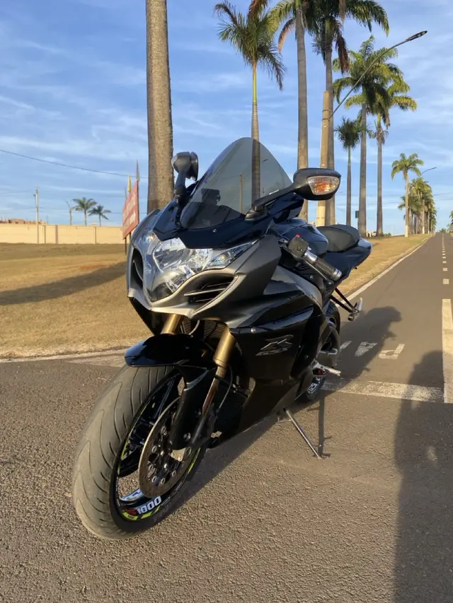 Carro Suzuki Gsx R 1000 2013 GSX-R 1000
