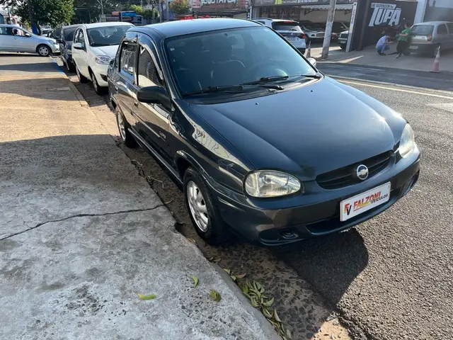 Carro Chevrolet Classic 2007 Corsa Sedan  Life 1.0 (Flex)