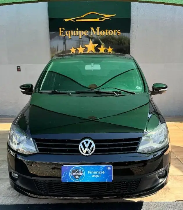 Carro Volkswagen Fox 2011 1.6 8V (Flex)
