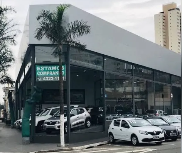 Fachada da loja DOUTOR VEICULOS - São Paulo - SP