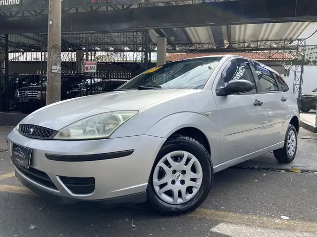 Carro Ford Focus Hatch 2006 GLX 1.6 8V