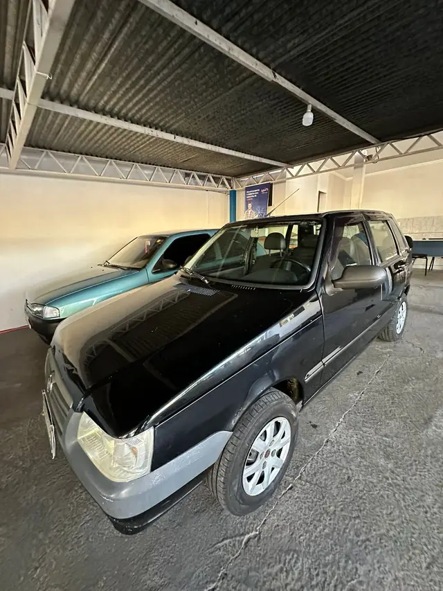 Carro Fiat Uno Mille 2011 Fire Economy 1.0 (Flex) 2p