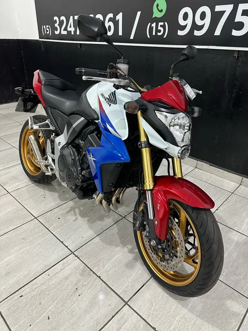Yamaha YBR 125i Factor UBS