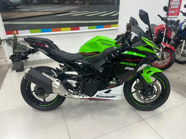Carro Kawasaki Ninja 2021 400