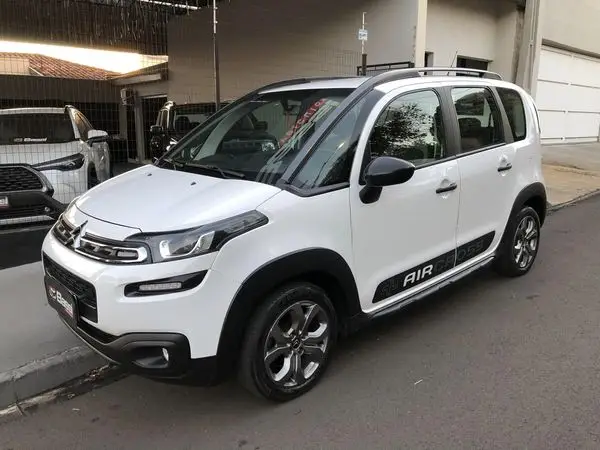 Carro Citroën C3 2018 Attraction 1.2 12V (Flex)