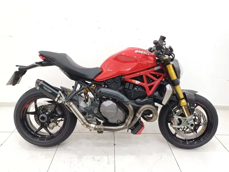 Ducati Monster 1200 S