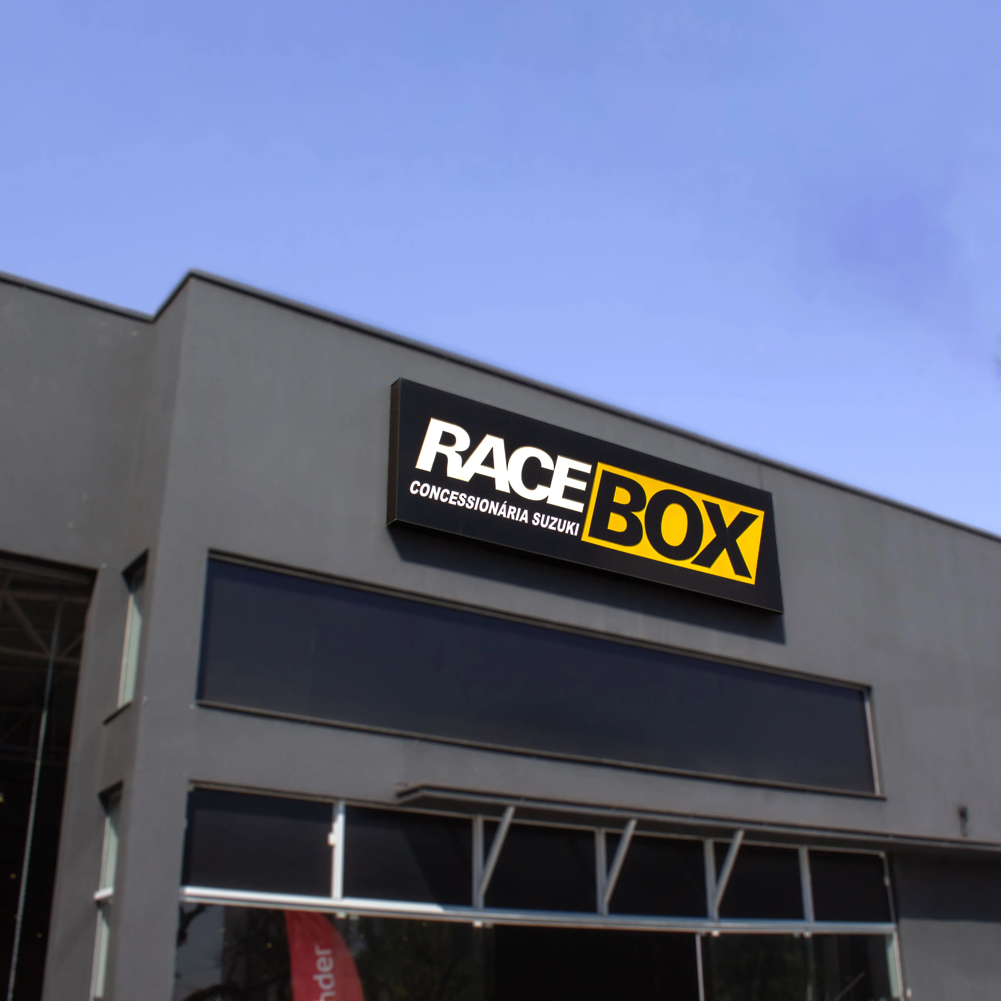 Fachada da loja Racebox Suzuki - Limeira - SP