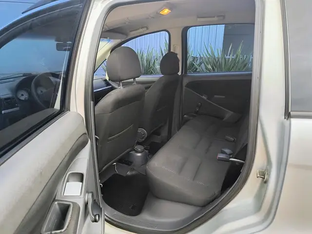 Carro Fiat Idea 2008 ELX 1.4 (Flex)