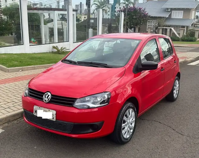Carro Volkswagen Fox 2016 1.6 16v MSI Pepper (Flex)