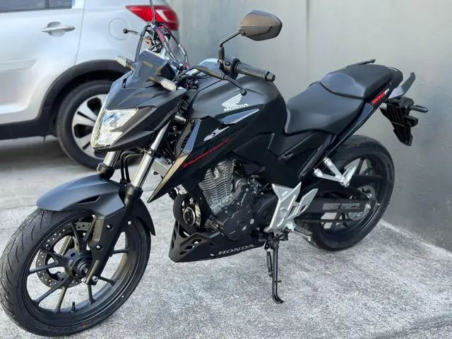 Moto Honda CB 300F Twister 2024 (ABS)