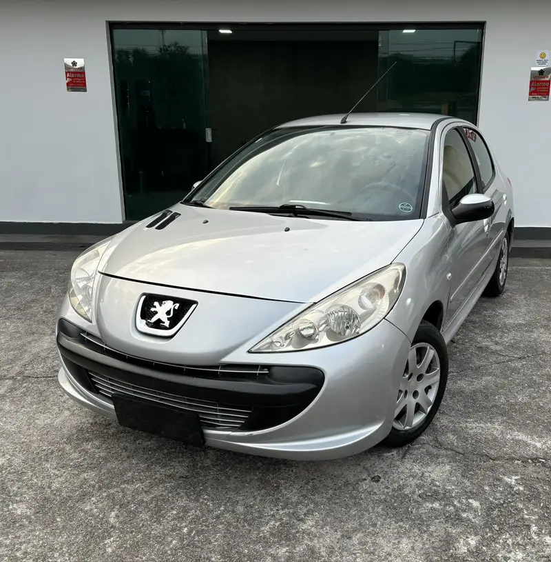 Peugeot 207 XR 1.4 (10 ANOS BRASIL)(Flex) 2p