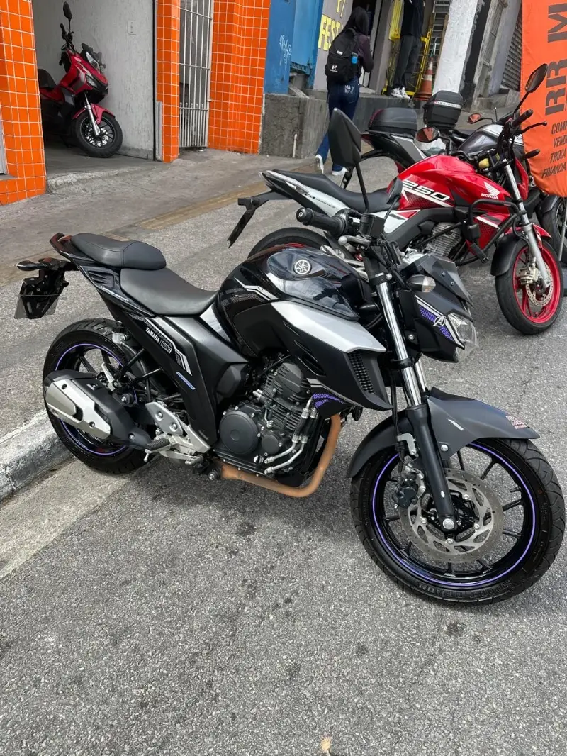 Yamaha Fazer FZ25 ABS