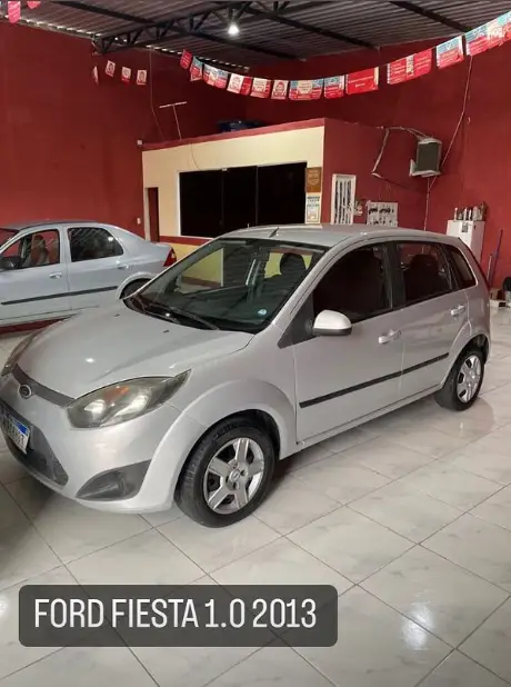 Carro Ford Fiesta Hatch 2013 Rocam 1.0 (Flex)