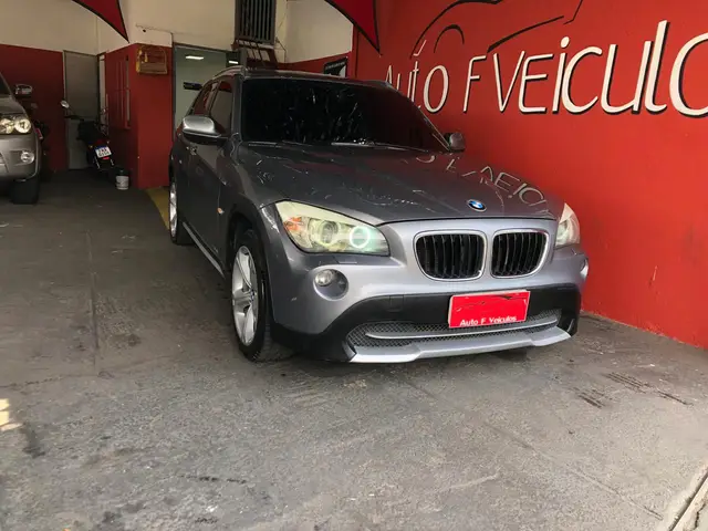 Carro BMW X1 2013 2.0 sDrive20i (Aut)