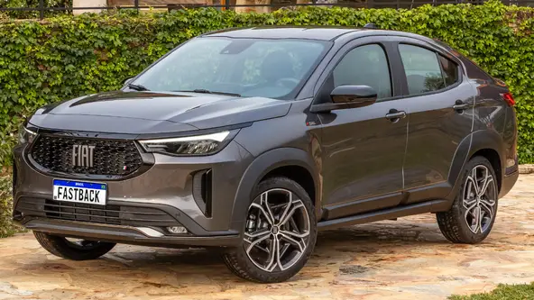 O Fiat Fastback ficou mais caro em quase toda sua linha pela segunda vez no ano