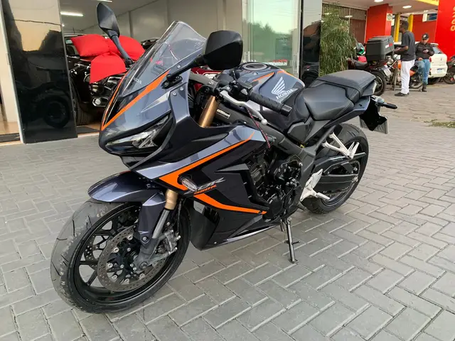 Carro Honda CB 650R 2021 (ABS)