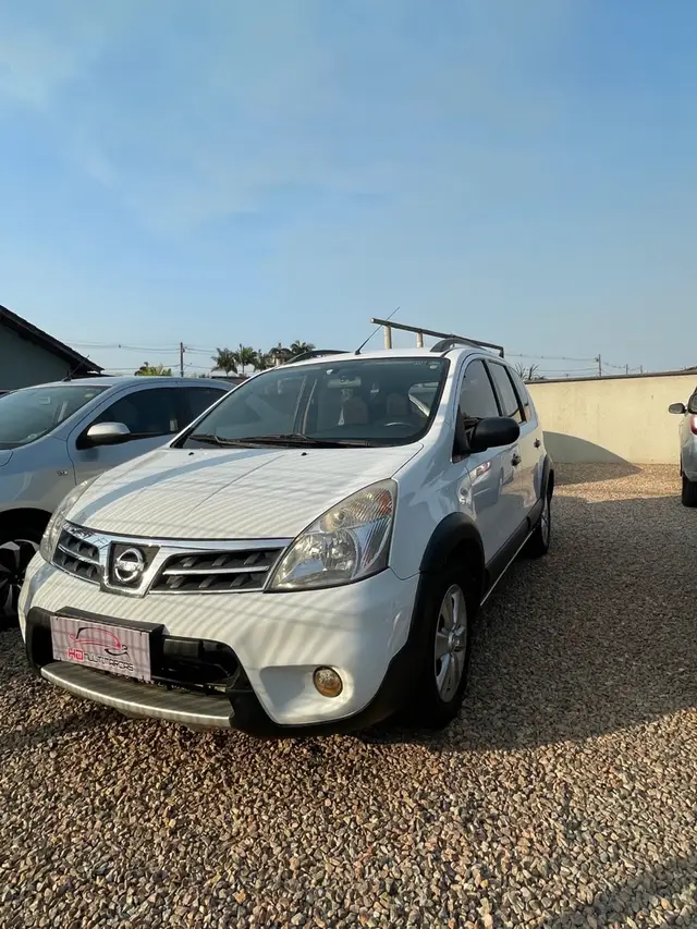 Carro Nissan Livina 2010 X-Gear S 1.6 16V (flex)