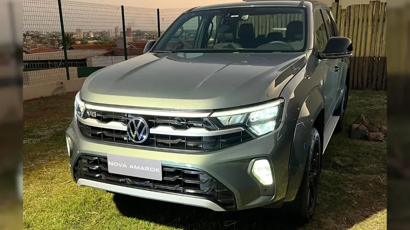 Nova VW Amarok 2025 é lançada com mesmo motor V6 de Audi e novo visual