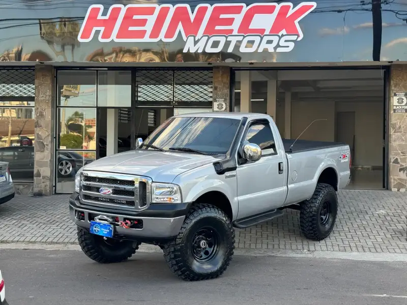 Ford F-250 XLT 4x4 3.9 (Cab Simples)