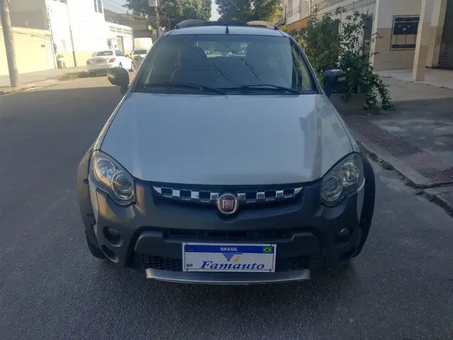 Carro Fiat Weekend 2015 Adventure 1.8 E.torQ Dualogic (Flex)