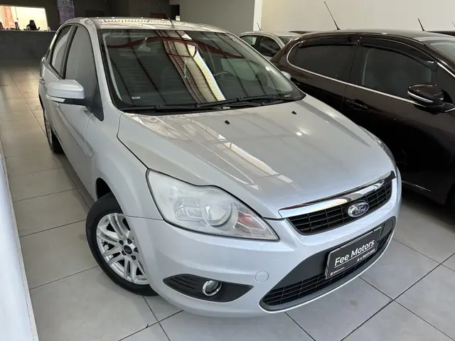 Carro Ford Focus Sedan 2013 GLX 2.0 16V (Flex)