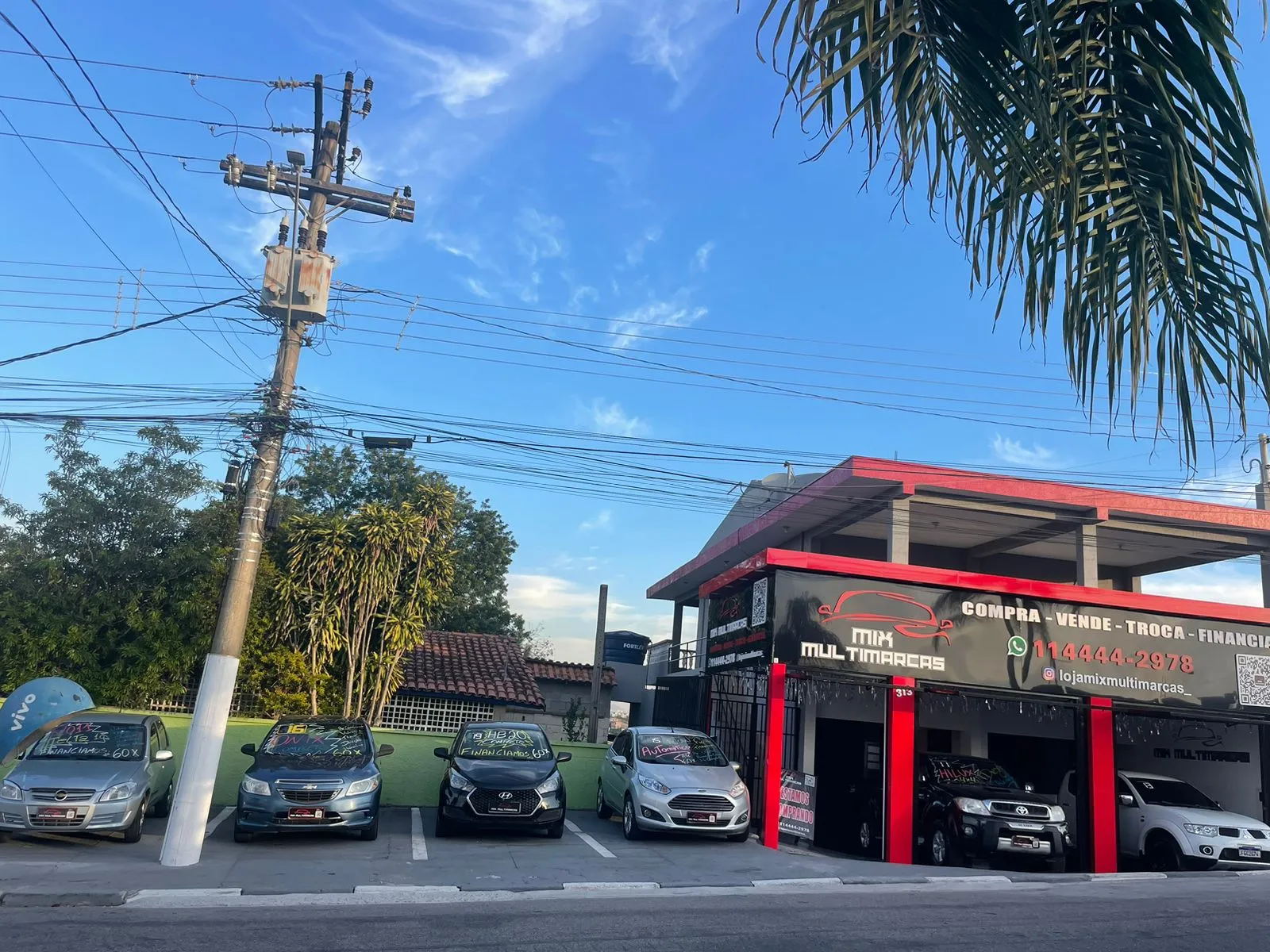Fachada da loja Veículos à venda em MIX MULTIMARCAS VEICULOS E MOTOS LTDA - Franco da Rocha - SP | Mobiauto