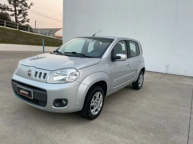 Carro Fiat Uno 2011 Vivace 1.0 8V (Flex) 4p