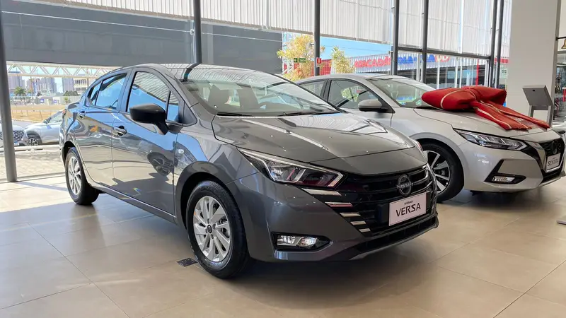 Nissan Versa Sense 1.6 (Flex) (Aut)