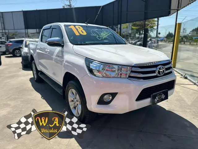 Carro Toyota Hilux Cabine Dupla 2018 Hilux 2.8 TDI SRV CD 4x4 (Aut)