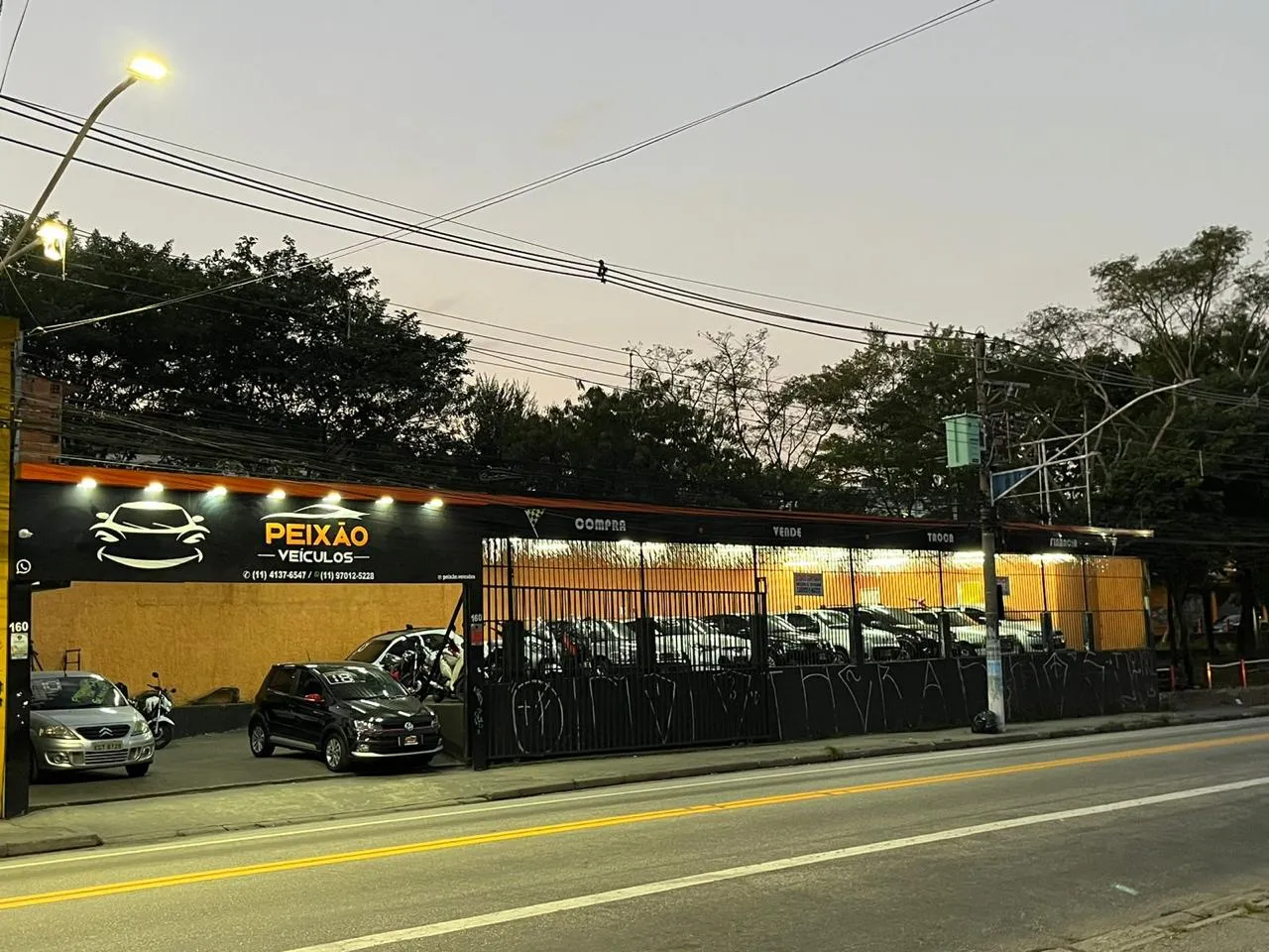 Fachada da loja Veículos à venda em PEIXAO COMERCIO DE VEICULOS - Taboão da Serra - SP | Mobiauto