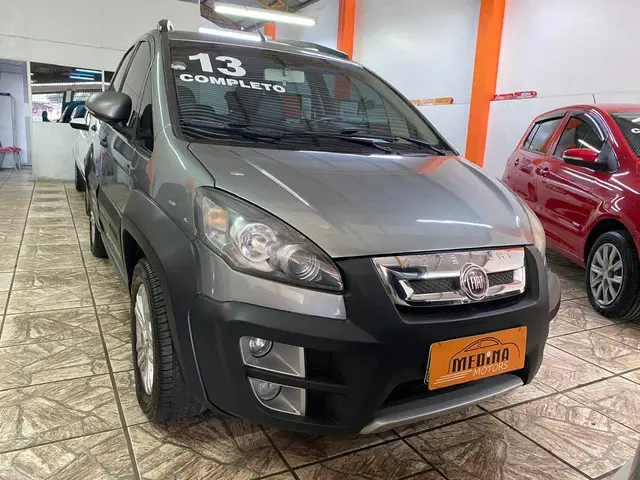 Carro Fiat Idea 2013 Adventure 1.8 16V E.TorQ (Flex)
