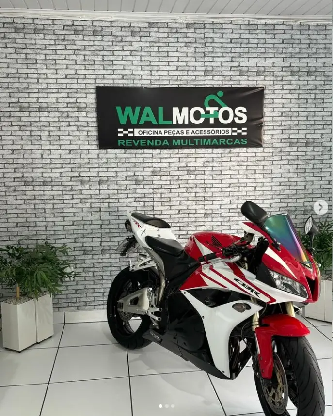 Honda CBR 600 RR (Standard)