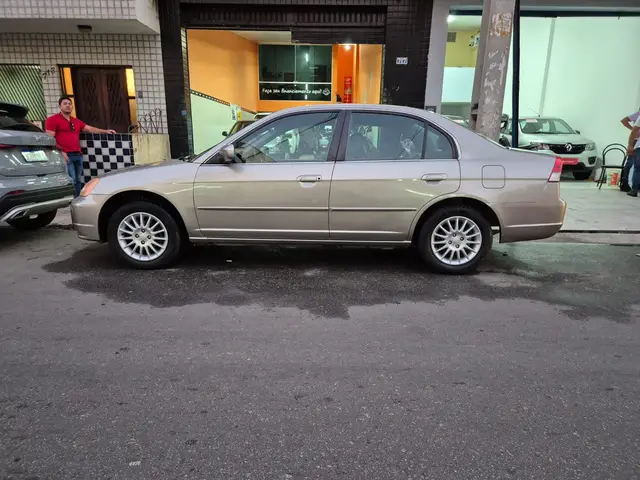 Carro Honda Civic 2003 Sedan LX 1.7 16V (Aut)