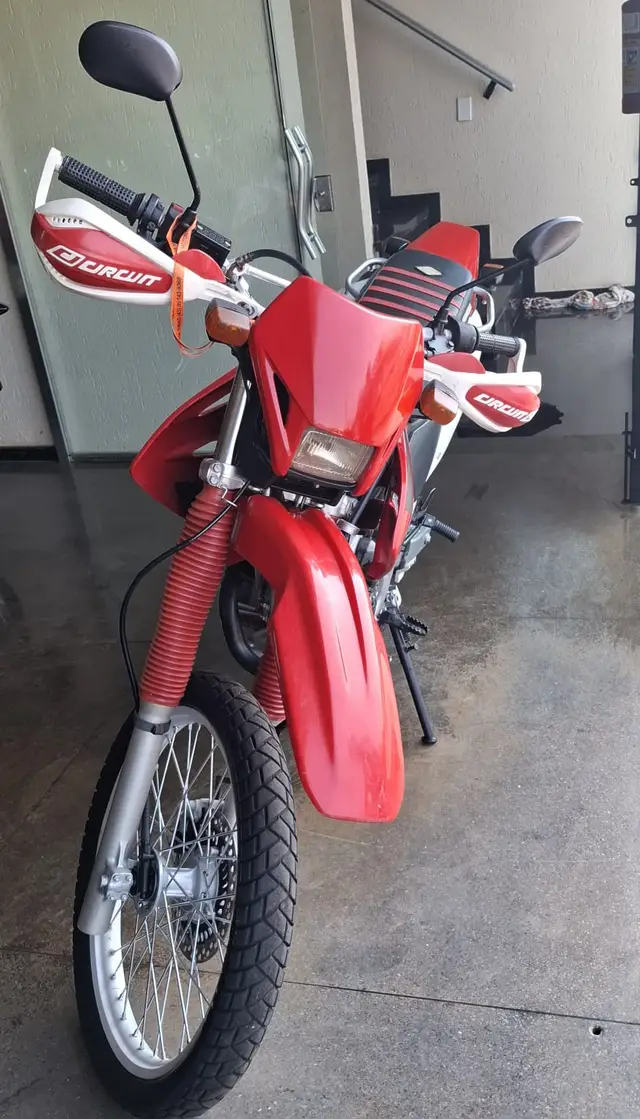 Carro Honda XR 250 2008 Tornado