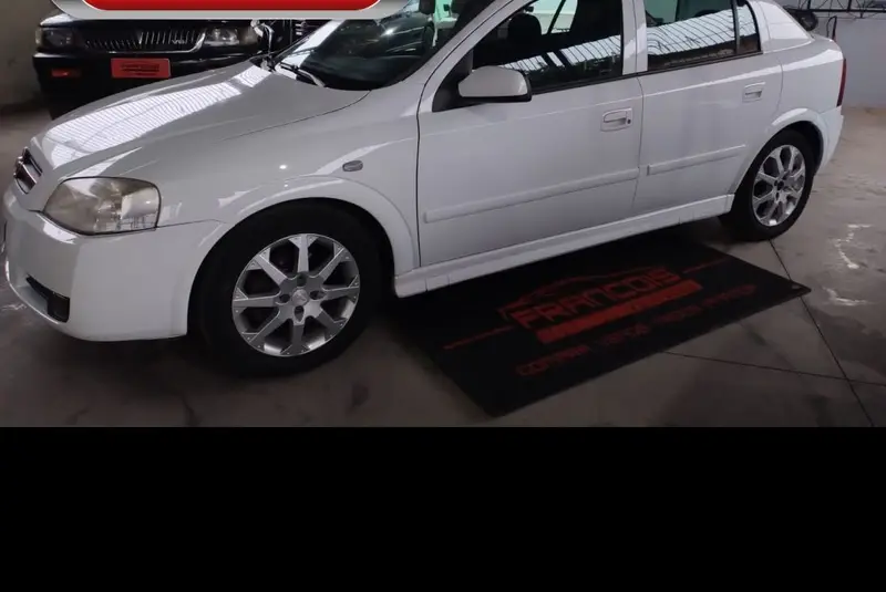 Chevrolet Astra Hatch Advantage 2.0 (Flex)