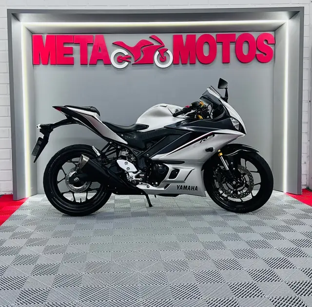 Carro Yamaha YZF R3 2021 (ABS)