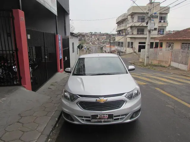 Carro Chevrolet Cobalt 2016 LT 1.4 8V (Flex)