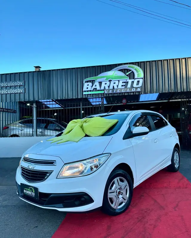 Carro Chevrolet Onix 2014 1.0 LT SPE/4