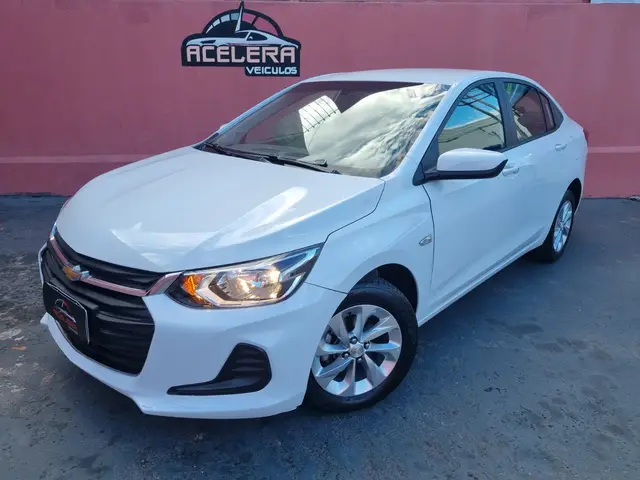 Carro Chevrolet Onix Plus 2023 LT 1.0
