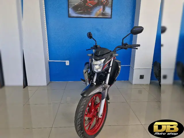 Moto Honda CB 250F Twister 2020 Standard