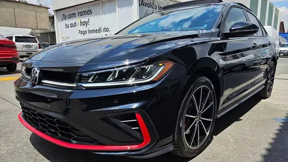 Sedan esportivo ganha visual inspirado nos carros europeus da marca