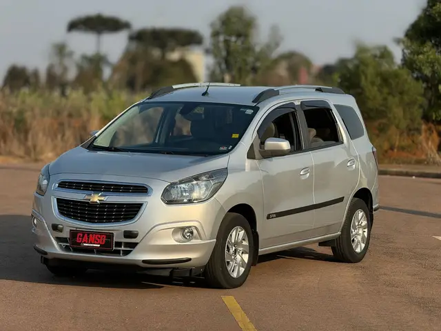 Carro Chevrolet Spin 2017 LTZ 7S 1.8 (Flex) (Aut)