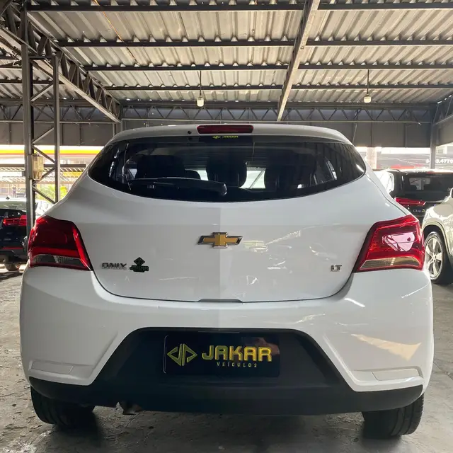 Carro Chevrolet Onix 2019 1.0 LT SPE/4