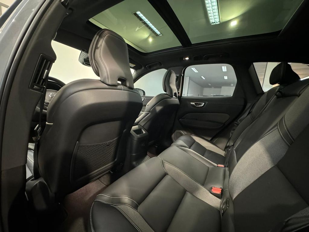 XC60 Recharge Ultimate Dark 2.0