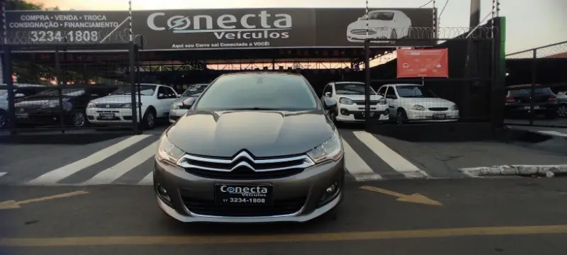 Citroën C4 Lounge Tendance 2.0i (Aut)