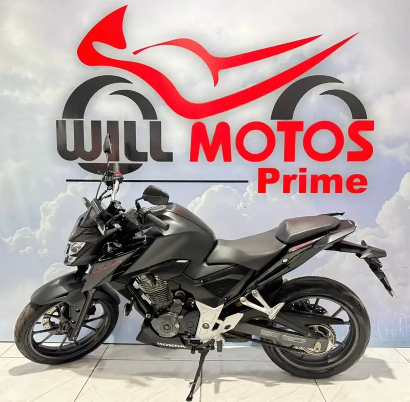 Honda CB 300F Twister Standard