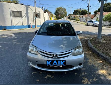 Etios Sedan XS 1.5 (Flex)