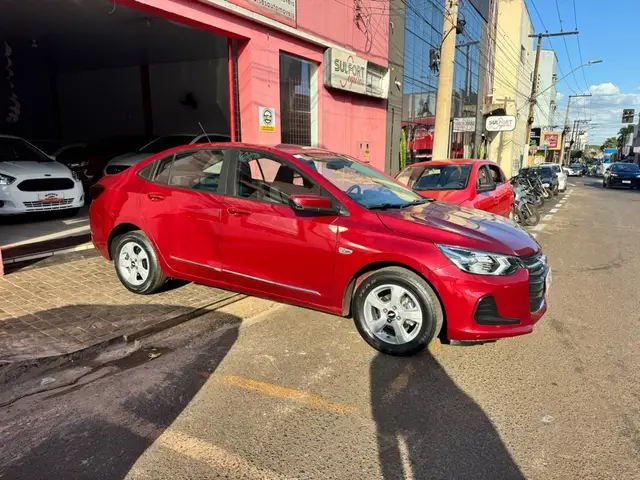 Carro Chevrolet Onix Plus 2020 1.0 LT (Flex)
