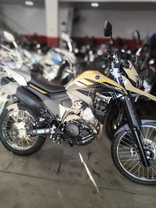 Carro Yamaha XTZ 250 Lander 2023 ABS